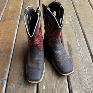 EUC Durango® Lil' Rebel Pro™ Red & Brown Western Boot in Youth 3M